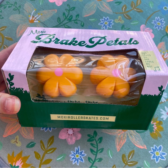Moxi Brake Petals BRAND NEW - Picture 1 of 7